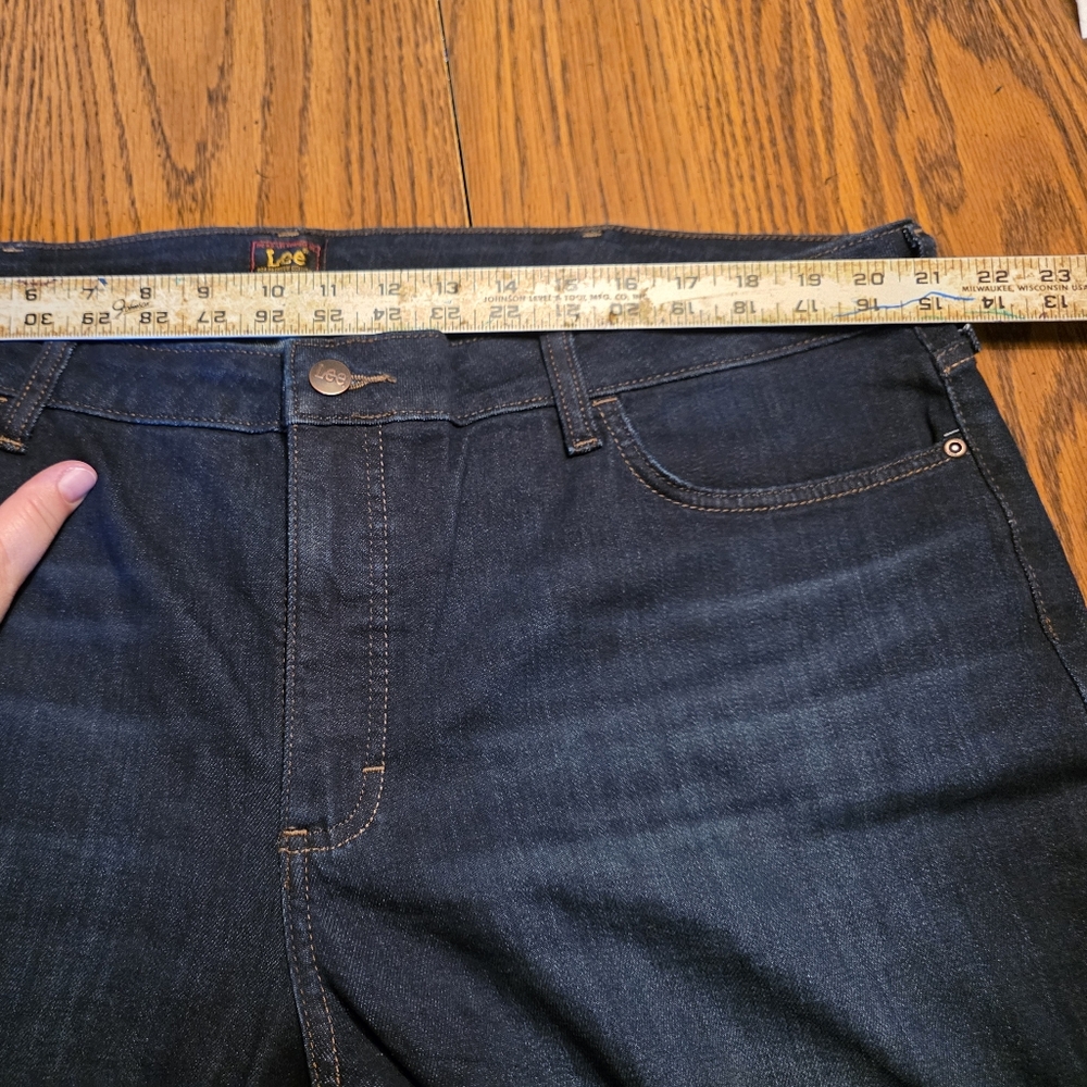 NWT Lee Womens Jeans Straight Leg Denim Blue Regular Fit Mid Rise Dark Wash 22M - Picture 6 of 11
